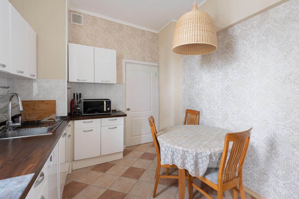 Аренда 2-комн квартиры на вторичном рынке площадь Победы, 2К2