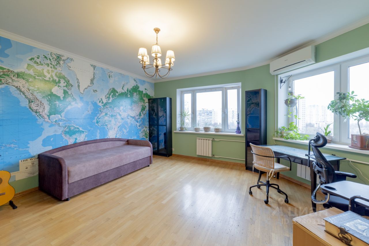 Продажа 3-комн квартиры на вторичном рынке Азовская улица, 24К1