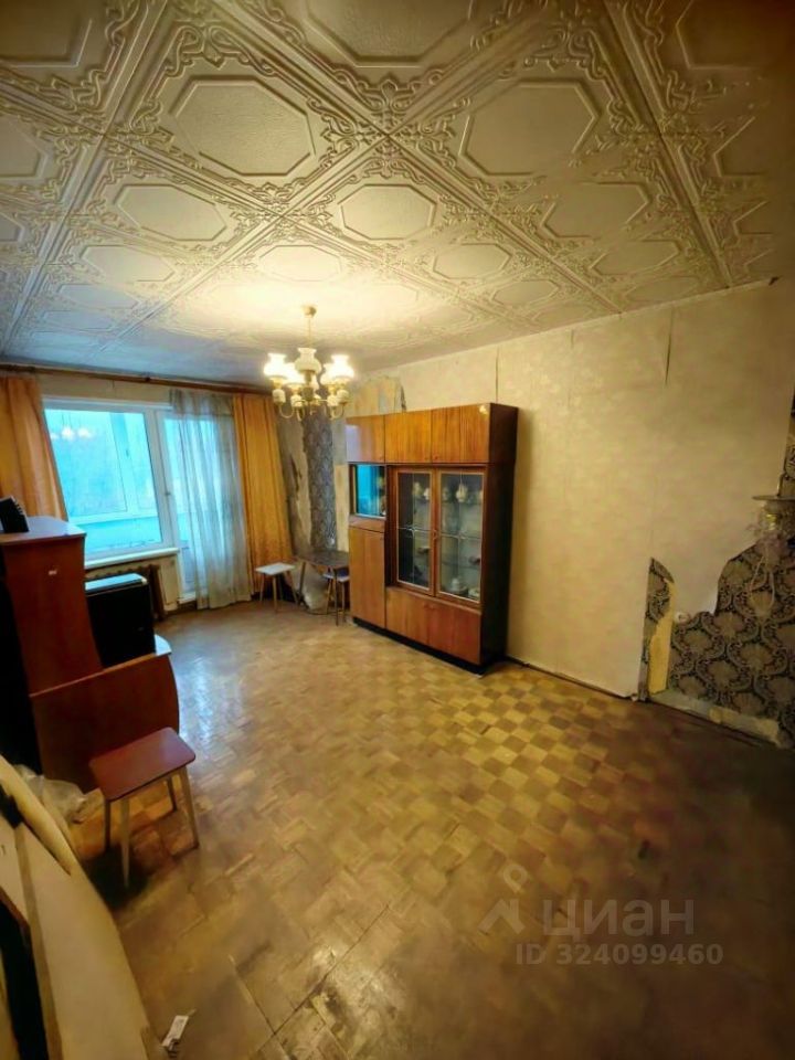Продажа 2-комн квартиры на вторичном рынке Чехов, Вокзальная площадь, 4