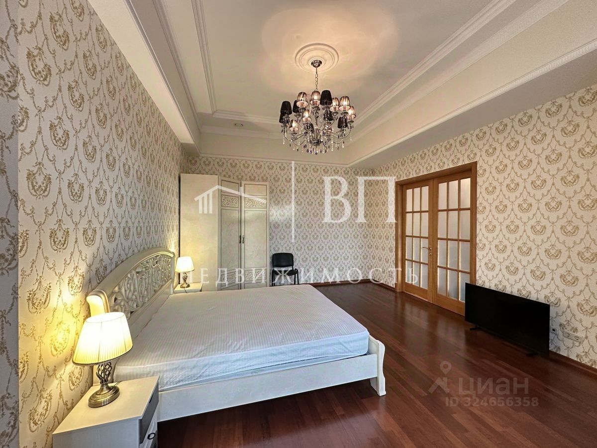 Продажа 3-комн квартиры на вторичном рынке Кронверкский проспект, 23
