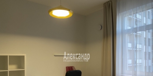 4-комн квартира Детская ул. ,  д. 18