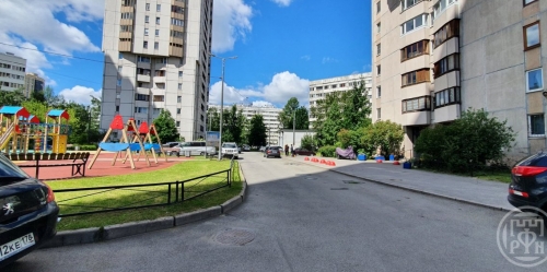 3-комн квартира Льва Мациевича пл.,  д. 3