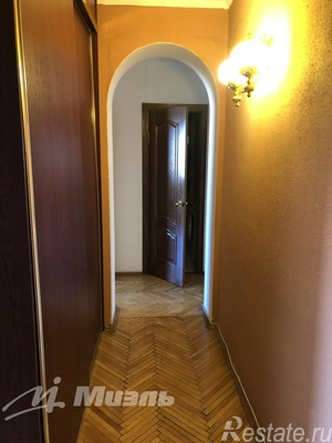 Продажа 3-комн квартиры на вторичном рынке 2-й Красносельский пер,  д. 2