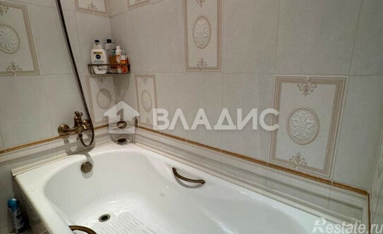 Продажа 1-комн квартиры на вторичном рынке Рассказовка д,  д. 3