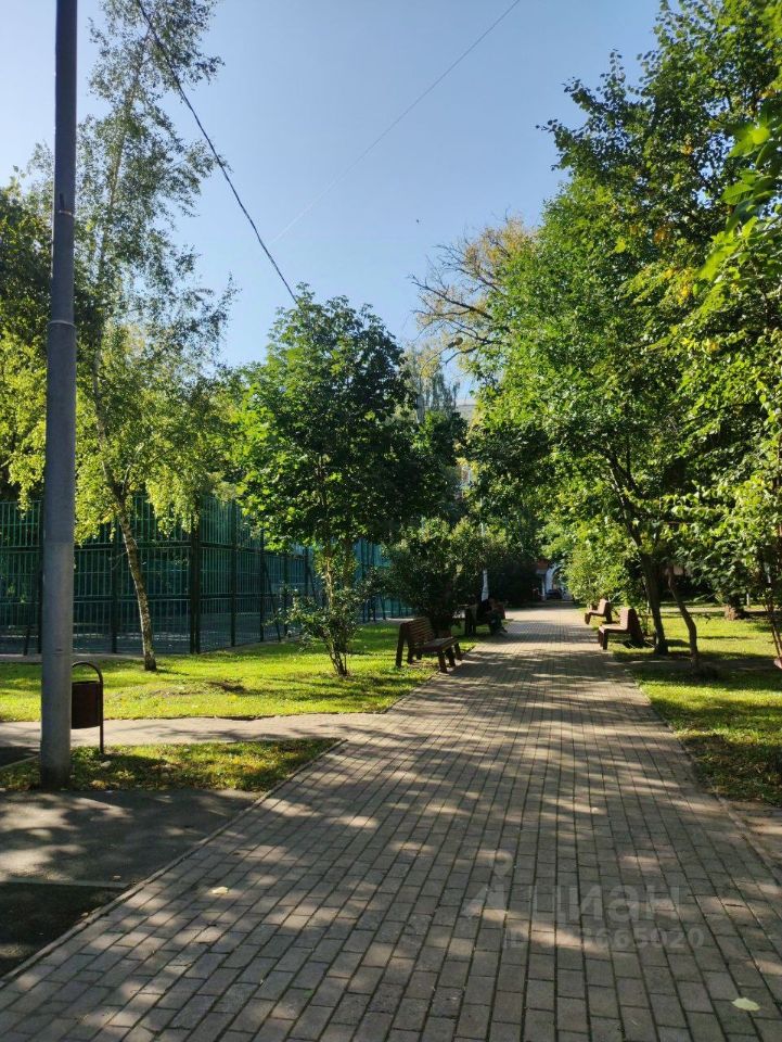 Продажа 2-комн квартиры на вторичном рынке улица Бориса Галушкина, 17