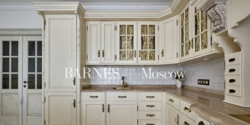 4-комн квартира Чапаевский переулок,  д. 3