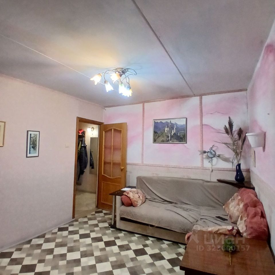 Продажа 2-комн квартиры на вторичном рынке Центральный мкр, улица Докторова,  д. 4