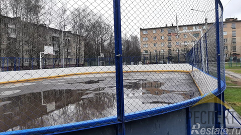 Продажа 2-комн квартиры на вторичном рынке Дедовск, ул. Красный Октябрь,  д. 9