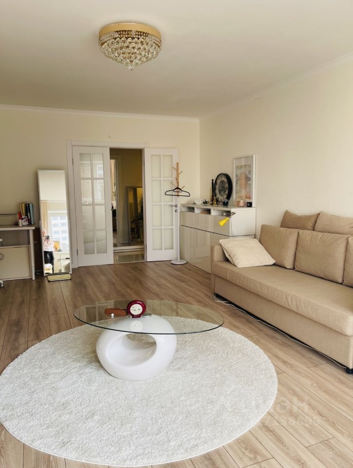 Продажа 2-комн квартиры на вторичном рынке улица Полины Осипенко, 8к2