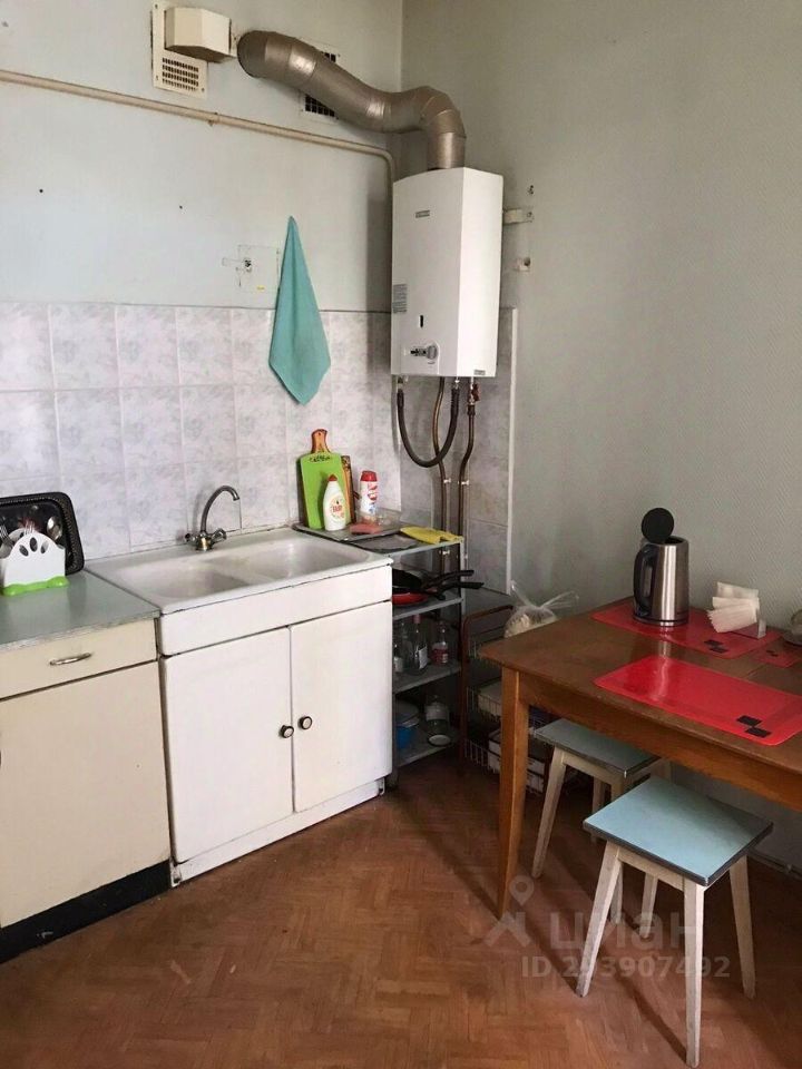 Продажа 3-комн квартиры на вторичном рынке Газовая улица, 7