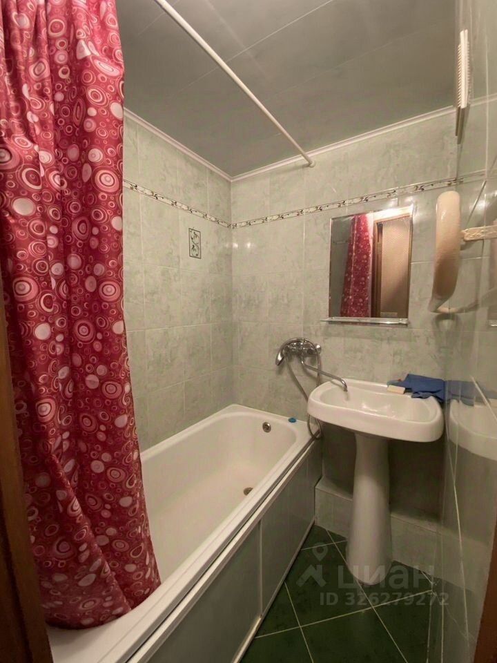 Продажа 2-комн квартиры на вторичном рынке пос. Луговой, 1