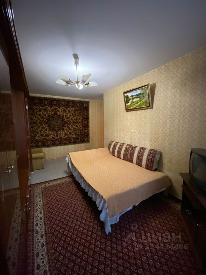 Продажа 2-комн квартиры на вторичном рынке Саянская улица, 11К2
