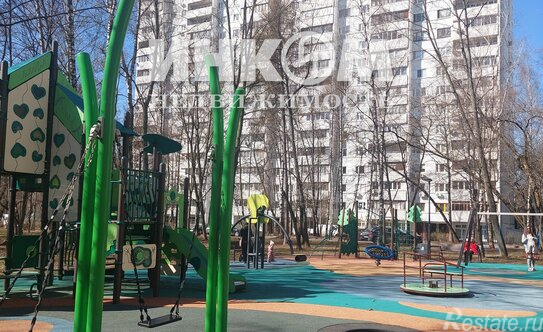 Продажа 2-комн квартиры на вторичном рынке Матвеевская улица,  д. 18 к1