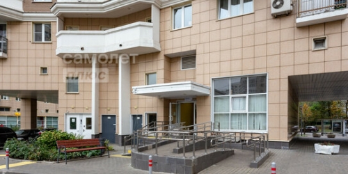 2-комн квартира улица Академика Виноградова,  д. 1