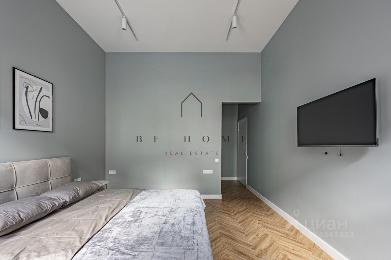 Аренда 2-комн квартиры на вторичном рынке Невский проспект, 164