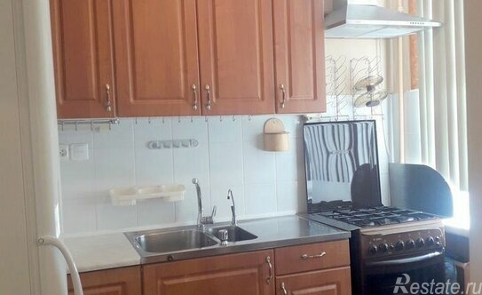 Продажа 2-комн квартиры на вторичном рынке Мытнинская улица,  д. 9