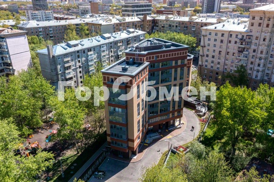 Продажа 3-комн квартиры на вторичном рынке улица Космонавта Волкова, 5Б