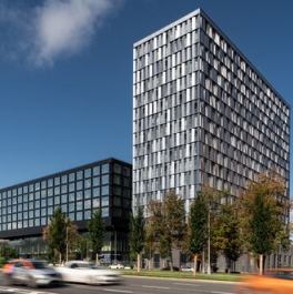 Продажа 4-комн квартиры на вторичном рынке Ленинский пр-кт,  д. 38А К.1