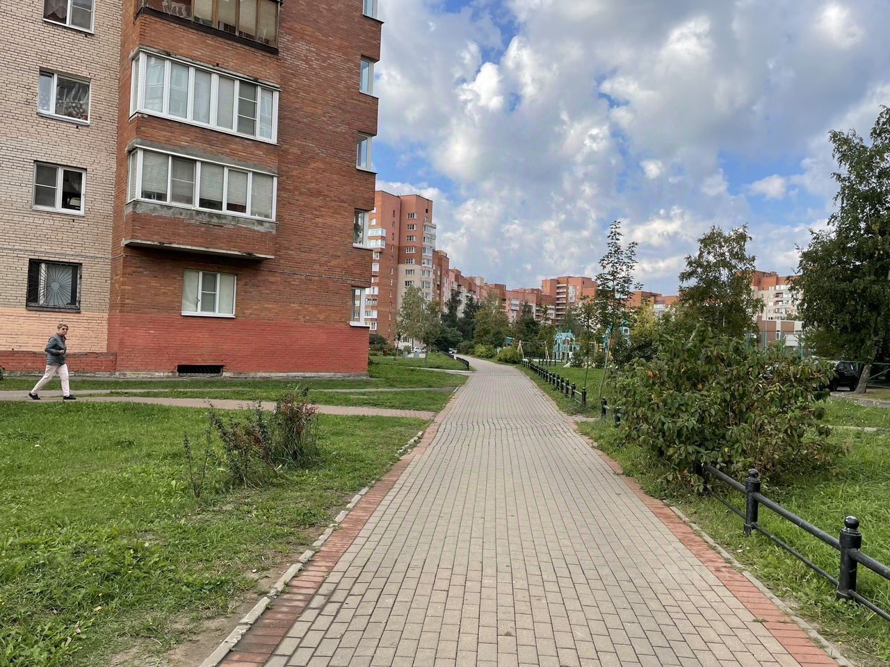 Продажа 2-комн квартиры на вторичном рынке Кронштадт г, Цитадельское ш,  д. 41