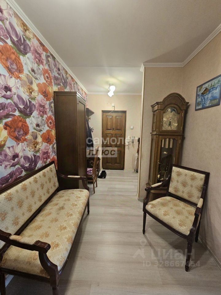 Продажа 3-комн квартиры на вторичном рынке Новокосинская улица, 44