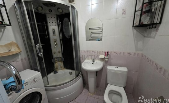 Продажа 2-комн квартиры на вторичном рынке Домодедово, Школьная улица,  д. 3