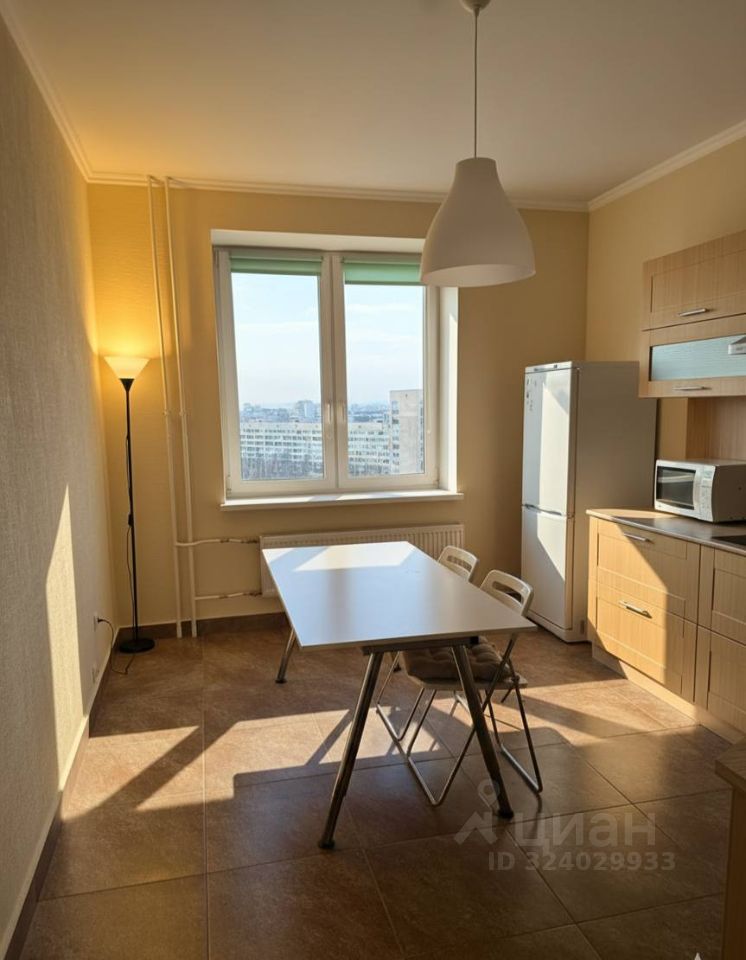 Продажа 2-комн квартиры на вторичном рынке проспект Непокоренных, 49к2