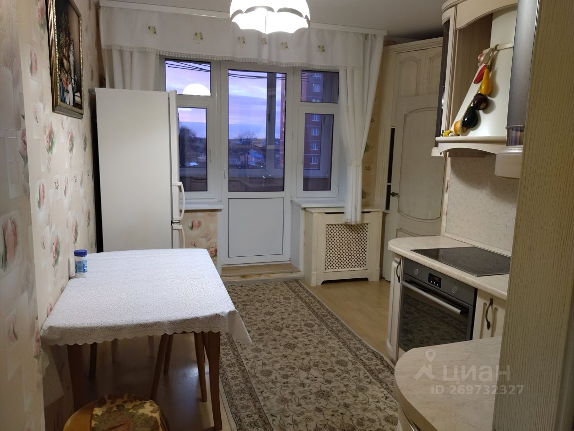 Аренда 2-комн квартиры на вторичном рынке Сергиев Посад, проспект Красной Армии, 240