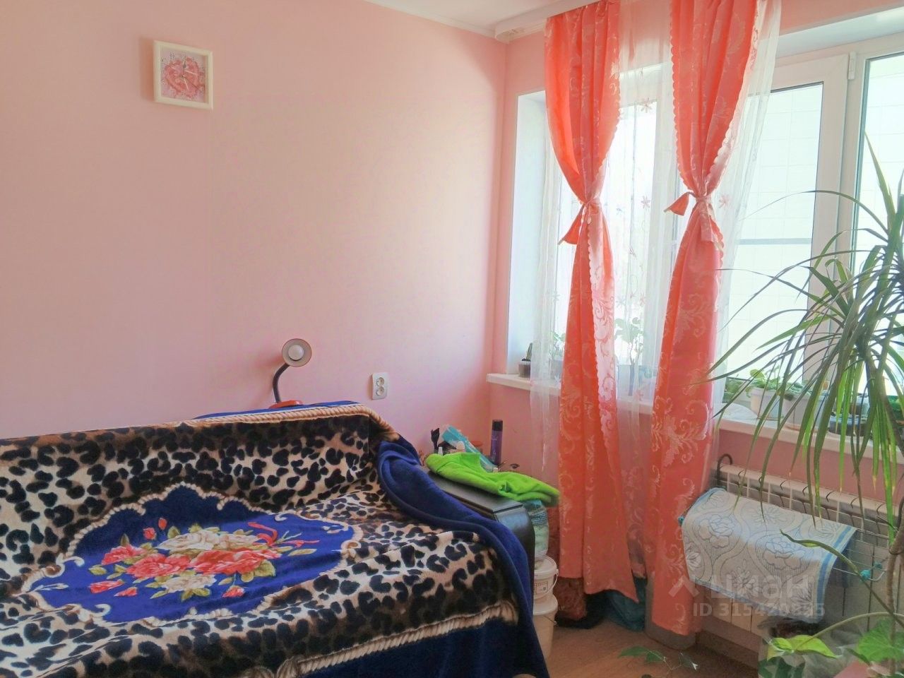 Продажа 4-комн квартиры на вторичном рынке Рощино пгт, улица Советская, 27