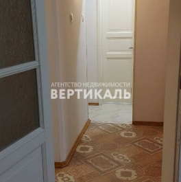 Аренда 4-комн квартиры на вторичном рынке улица Генерала Ермолова,  д. 10/6