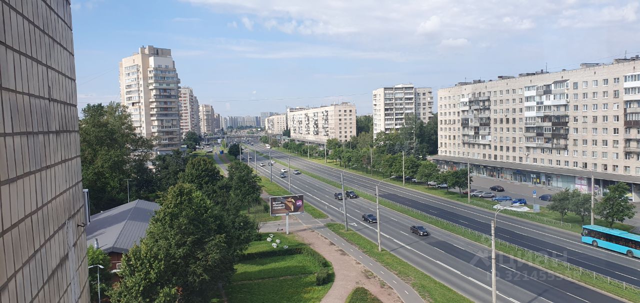 Продажа 1-комн квартиры на вторичном рынке проспект Славы, 43/49