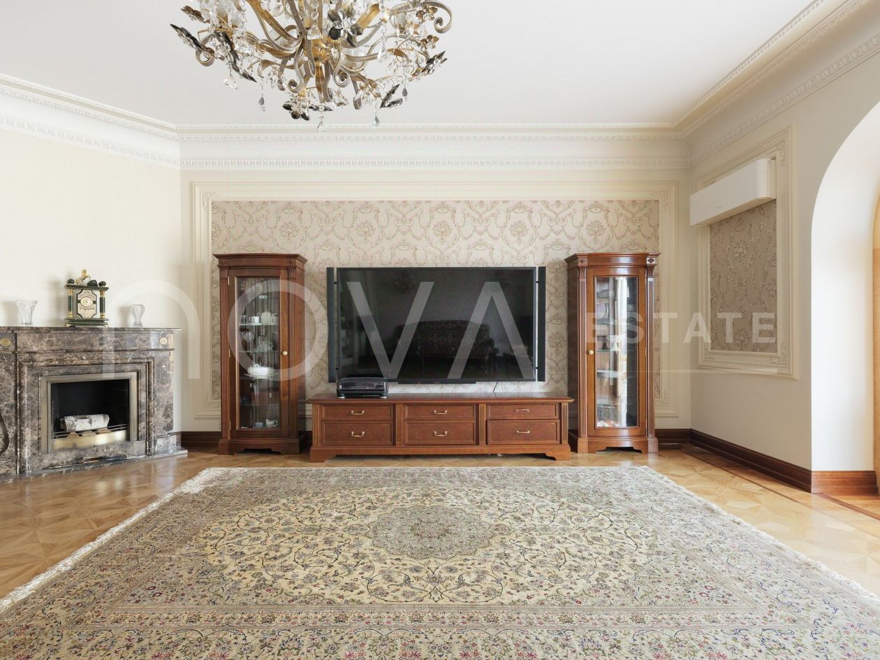 Продажа 4-комн квартиры на вторичном рынке улица Бармалеева, 2