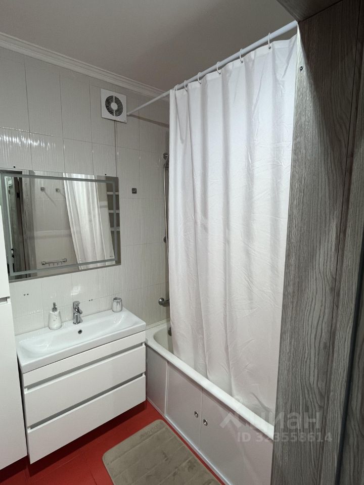 Аренда 1-комн квартиры на вторичном рынке Королев, площадь Колхозная, 3