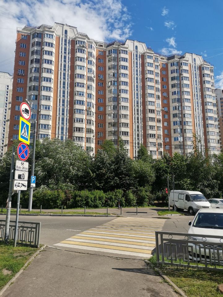 Продажа 2-комн квартиры на вторичном рынке Красногорск, бульвар Ильинский, 2