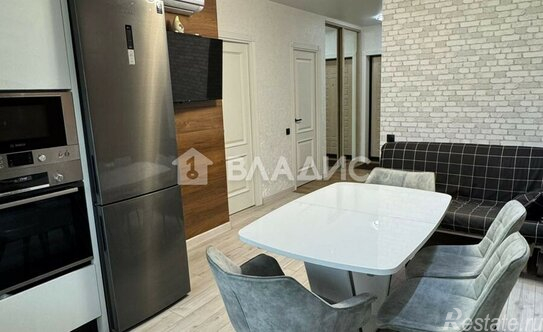 Продажа 2-комн квартиры на вторичном рынке Радиальная 6-я ул,  д. 3 к2