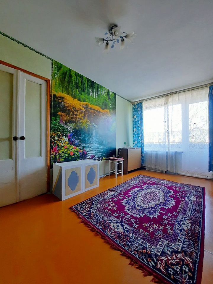 Продажа 2-комн квартиры на вторичном рынке Сланцы, улица Баранова, 6