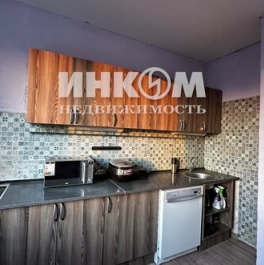 Продажа 2-комн квартиры на вторичном рынке улица Металлургов,  д. 62