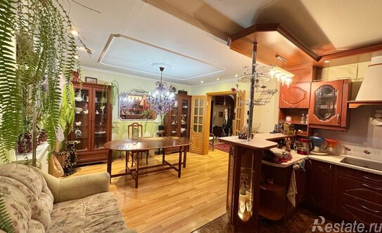 Продажа 3-комн квартиры на вторичном рынке Кириши, пр-кт Ленина,  д. 49