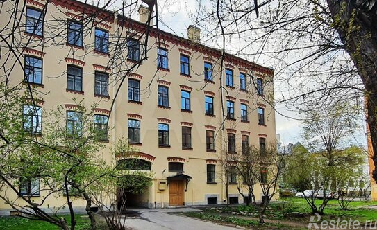 Продажа 2-комн квартиры на вторичном рынке 13-я линия,  д. 36