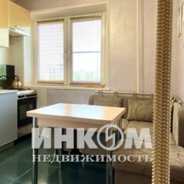 Продажа 2-комн квартиры на вторичном рынке Сапёрный проезд,  д. 15