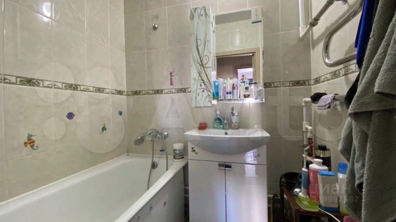 Продажа 2-комн квартиры на вторичном рынке пос. Янино-1, улица Оранжевая, 5к1