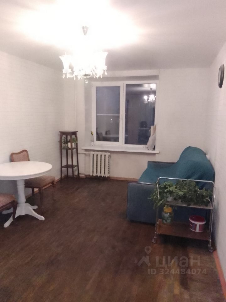 Продажа 2-комн квартиры на вторичном рынке Большеохтинский проспект, 14