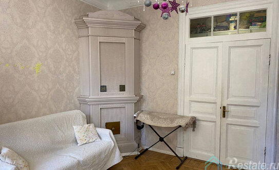 Продажа 2-комн квартиры на вторичном рынке Гатчинская улица,  д. 10