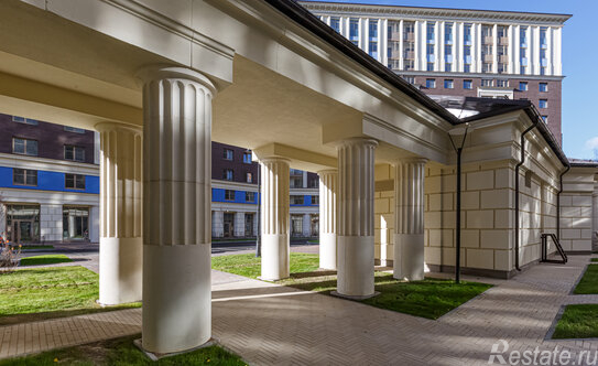 Продажа 4-комн квартиры на вторичном рынке Авиаконструкторов пр-кт,  д. 54