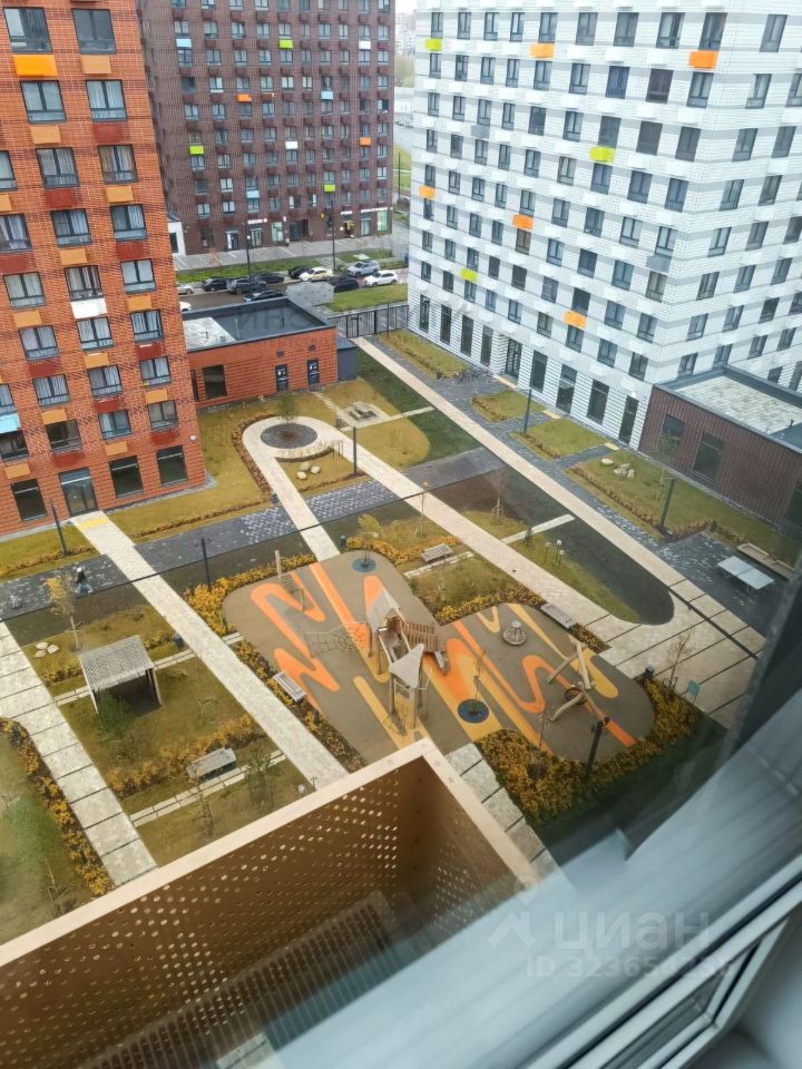 Продажа студии улица Александры Монаховой, 83