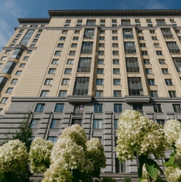 Продажа 3-комн квартиры на вторичном рынке Октябрьская наб,  д. 42