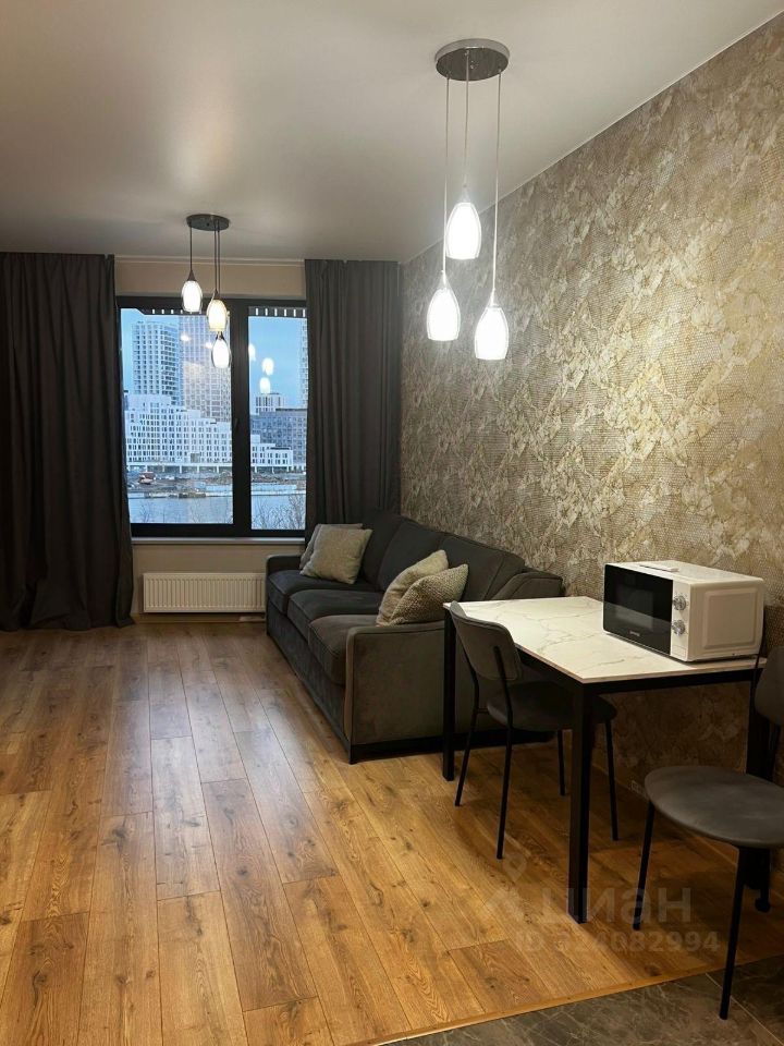 Аренда 2-комн квартиры на вторичном рынке Нагатинская набережная, 10А