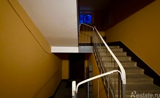 Продажа 3-комн квартиры на вторичном рынке Въезд, Рощинская улица,  д. 11