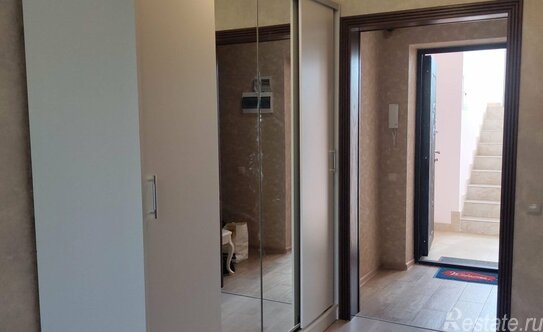 Продажа 2-комн квартиры на вторичном рынке Петергоф г, Аврова ул,  д. 41