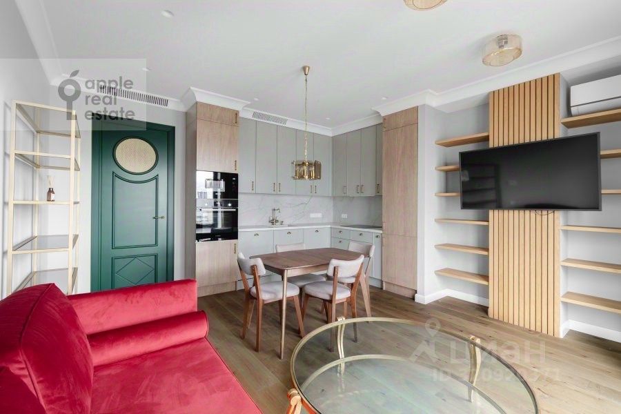 Продажа 2-комн квартиры на вторичном рынке Большая Садовая улица, 5к1