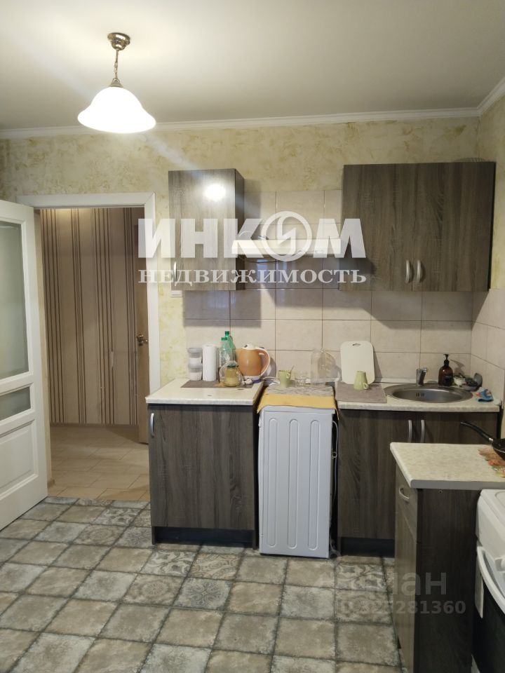 Продажа 2-комн квартиры на вторичном рынке Андреевка пгт, улица Староандреевская, 43к1